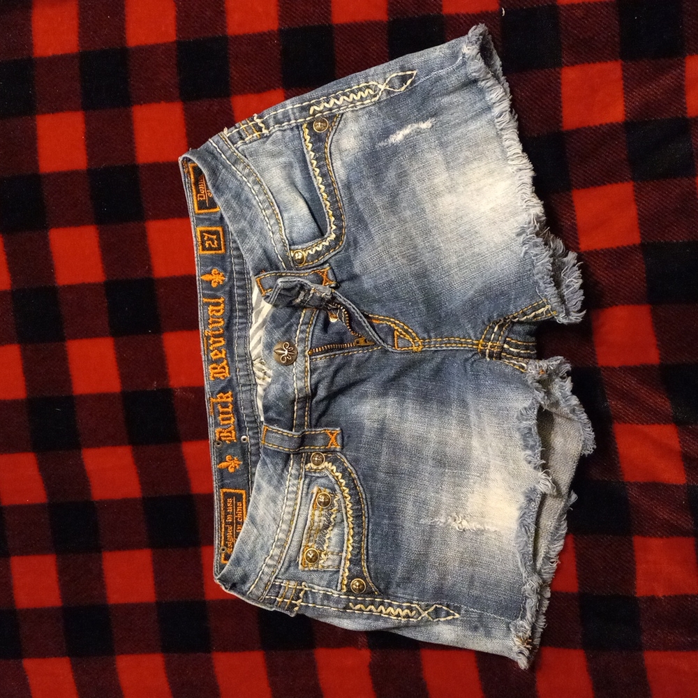Sz 27 Rock revival shorts